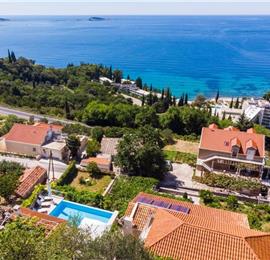 4 Bedroom Villa with Pool in Mlini, near Dubrovnik, sleeps 8-10
